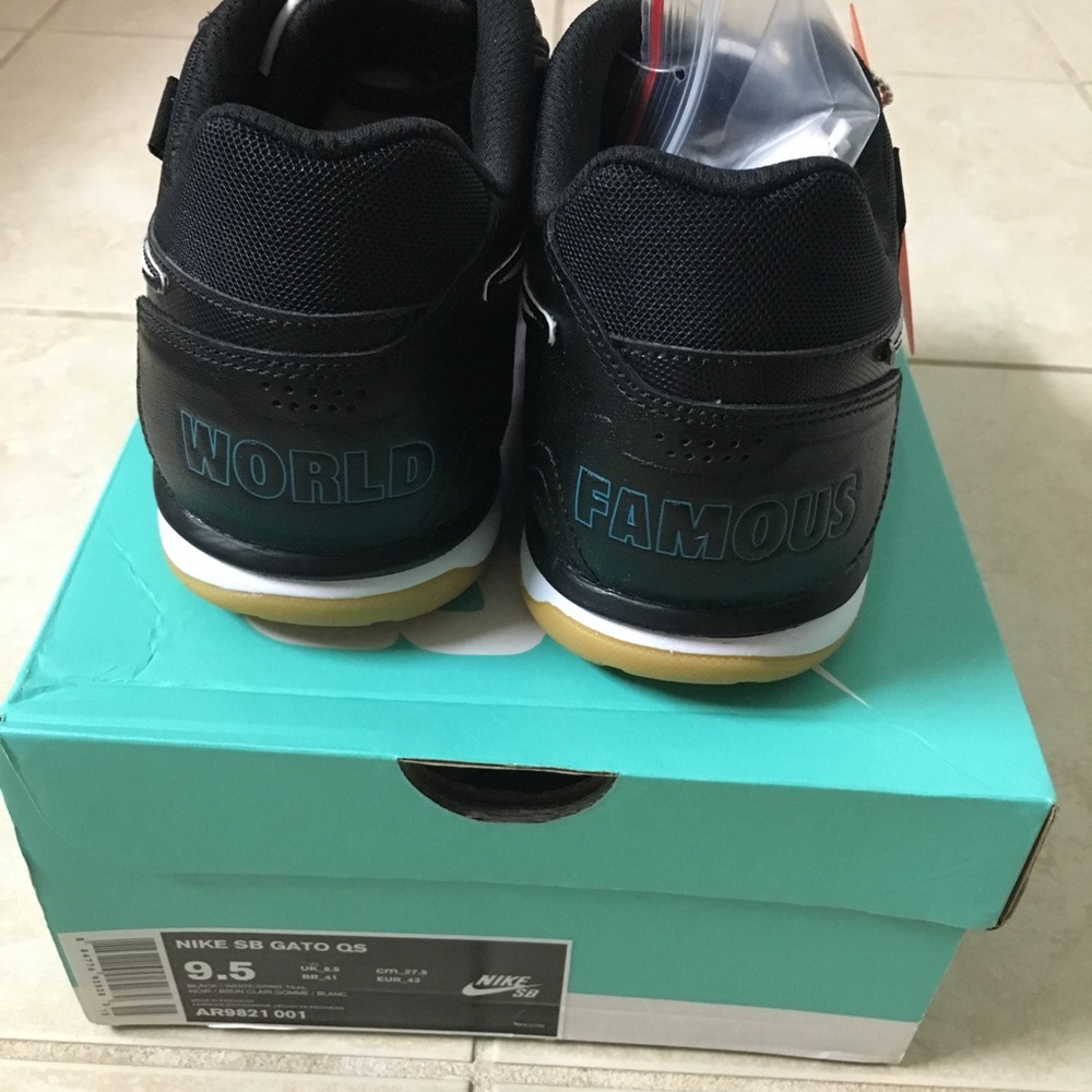 New Men’s Nike Supreme Gato QS SB US 9.5 Black - Picture 3 of 7